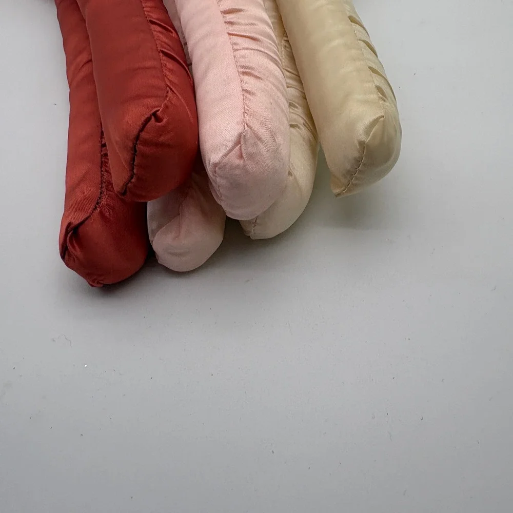 Set of 6 Vintage Padded Satin Clothes Hangers Pink Cream Red Ribbon Bows